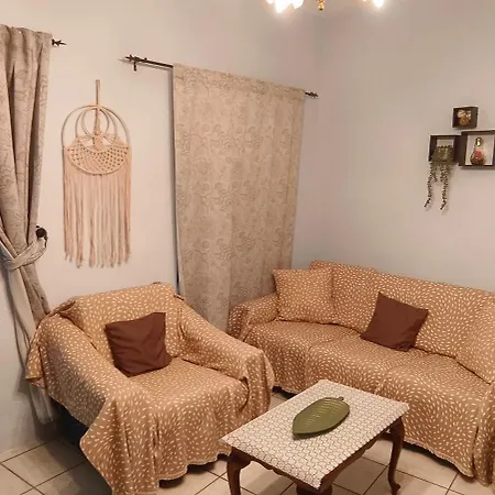 Varoussi Appartement